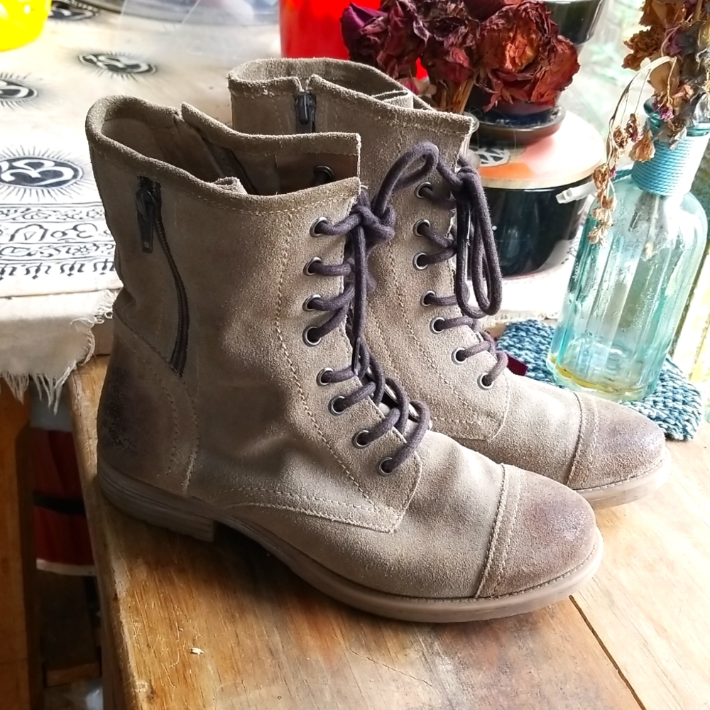 Roan Moto boots, size 8.5 taupelike army green
